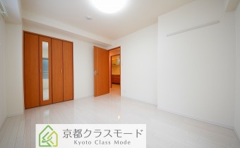 洋室7.4帖