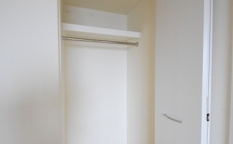 洋室5.5帖のクローゼット