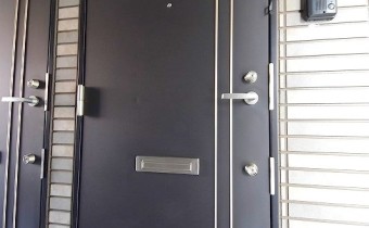 玄関ドア