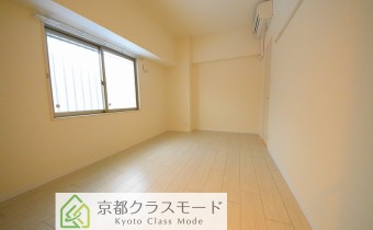 洋室7.4帖