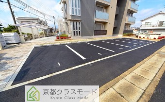 敷地内ガレージ