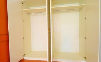 ※室内写真は同マンション内の202号室のものです。