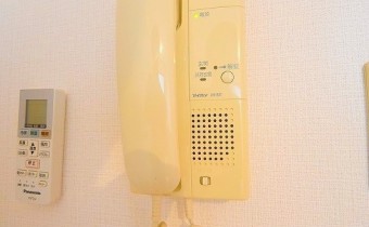 インターホン
