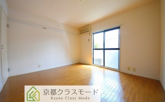 洋室6.8帖