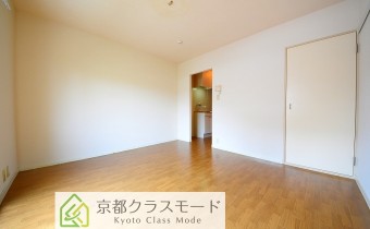 洋室6.8帖・別アングル