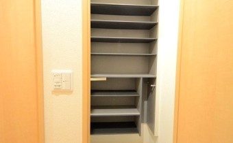 ※室内写真は同建物内・別タイプのお部屋になります。