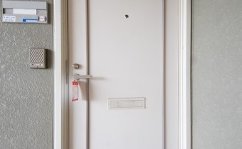 玄関ドア