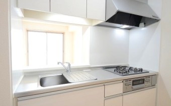 ※室内写真は同建物内・別タイプのお部屋になります。