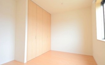 ※室内写真は同建物内・別タイプのお部屋になります。