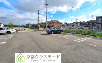 敷地内ガレージ