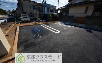 敷地内ガレージ