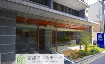 マンションエントランス
