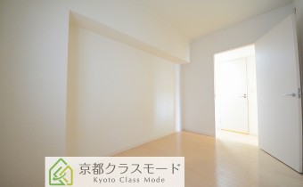 洋室5.6帖・別アングル