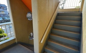 共用階段