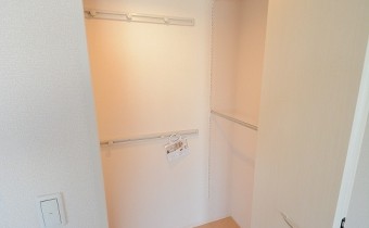 ワンステップクローゼット
