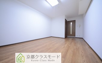 洋室11帖・別アングル