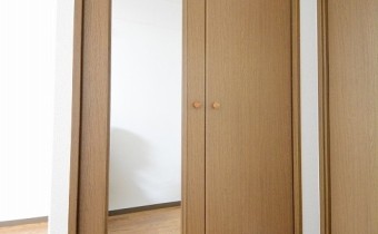 姿見鏡のあるウォークインクローゼット