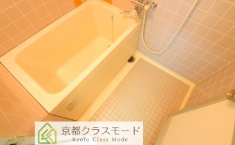 バスルーム　※室内写真は同マンションの別のお部屋のものです。参考にご覧ください。