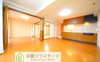 LDK11.7　※室内写真は同マンションの別のお部屋のものです。参考にご覧ください。
