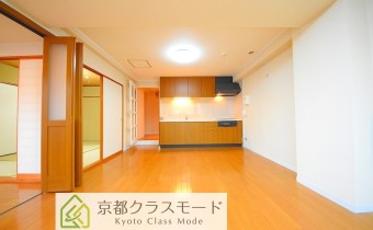 LDK11.7　※室内写真は同マンションの別のお部屋のものです。参考にご覧ください。