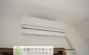 ※室内写真は同マンション内の506号室のものです。