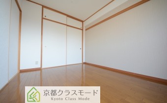 ※室内写真は同マンション内の506号室のものです。※和室になります。