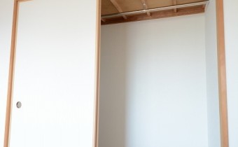 ※室内写真は同マンション内の506号室のものです。
