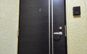 玄関ドア