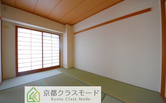 和室6帖　※室内写真は同マンション内の別のお部屋のものです。参考にご覧ください。