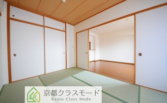 和室6帖　※室内写真は同マンション内の別のお部屋のものです。参考にご覧ください。