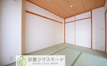 和室6帖　※室内写真は同マンション内の別のお部屋のものです。参考にご覧ください。