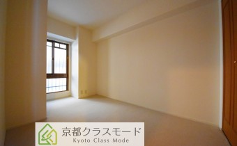 Room 5帖　※室内写真は同マンション内の別のお部屋のものです。参考にご覧ください。
