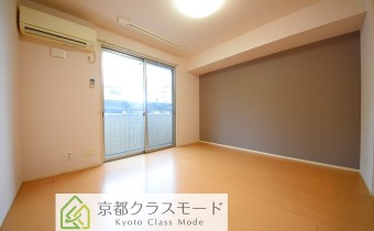 洋室10.7帖