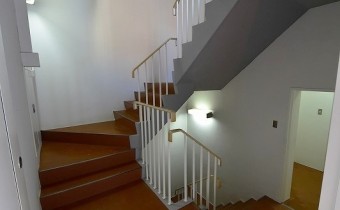 共用階段