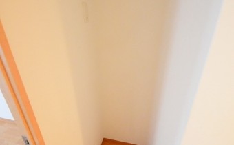 ※室内写真は同マンション内・別タイプの参考画像となります。