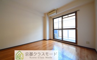 Room 9