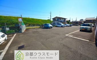 敷地内ガレージ
