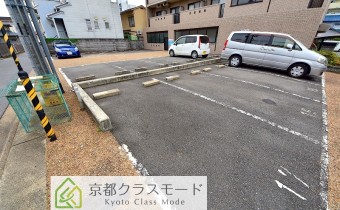 敷地内ガレージ