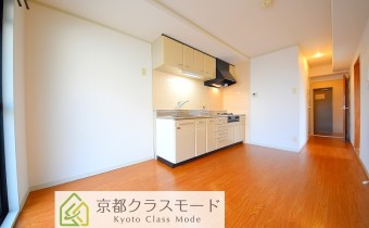 人気の御所南小学校区です☆