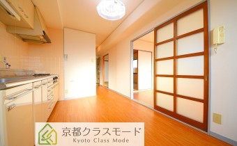 ※室内写真は同マンション内・別タイプの参考画像となります。