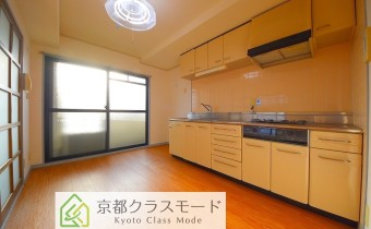 ※室内写真は同マンション内・別タイプの参考画像となります。