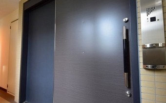 玄関ドア
