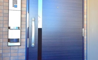 玄関ドア