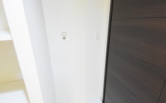 洗濯機置き場　※室内写真は同マンション内の505号室のものです。
