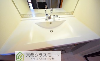 シャンプードレッサー　※室内写真は同マンション内の505号室のものです。
