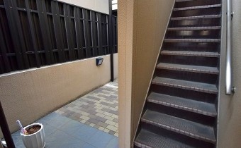 共用階段