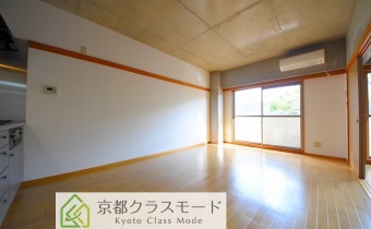 LDK 11　広々としたリビングルーム！