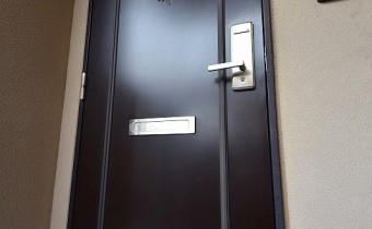 玄関ドア