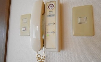 インターホン
