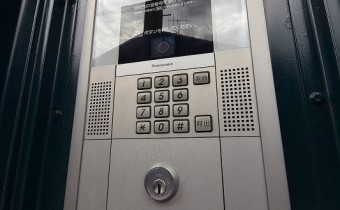 オートロック完備